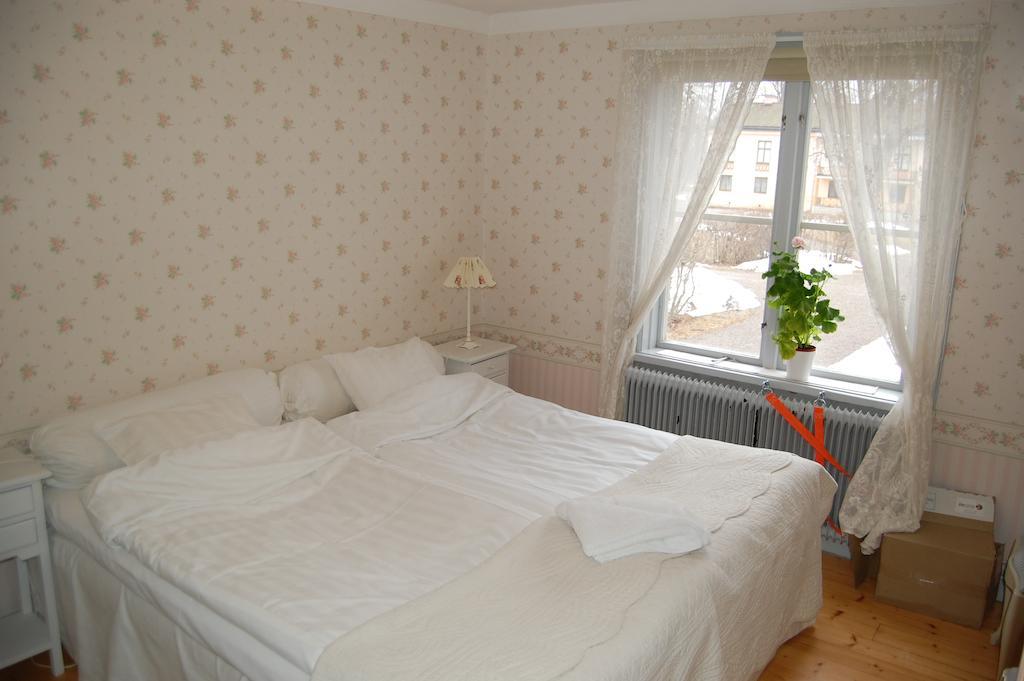 Tullgarns Vardshus Bed and Breakfast Vagnhärad Rum bild