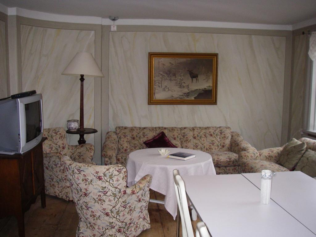 Tullgarns Vardshus Bed and Breakfast Vagnhärad Exteriör bild